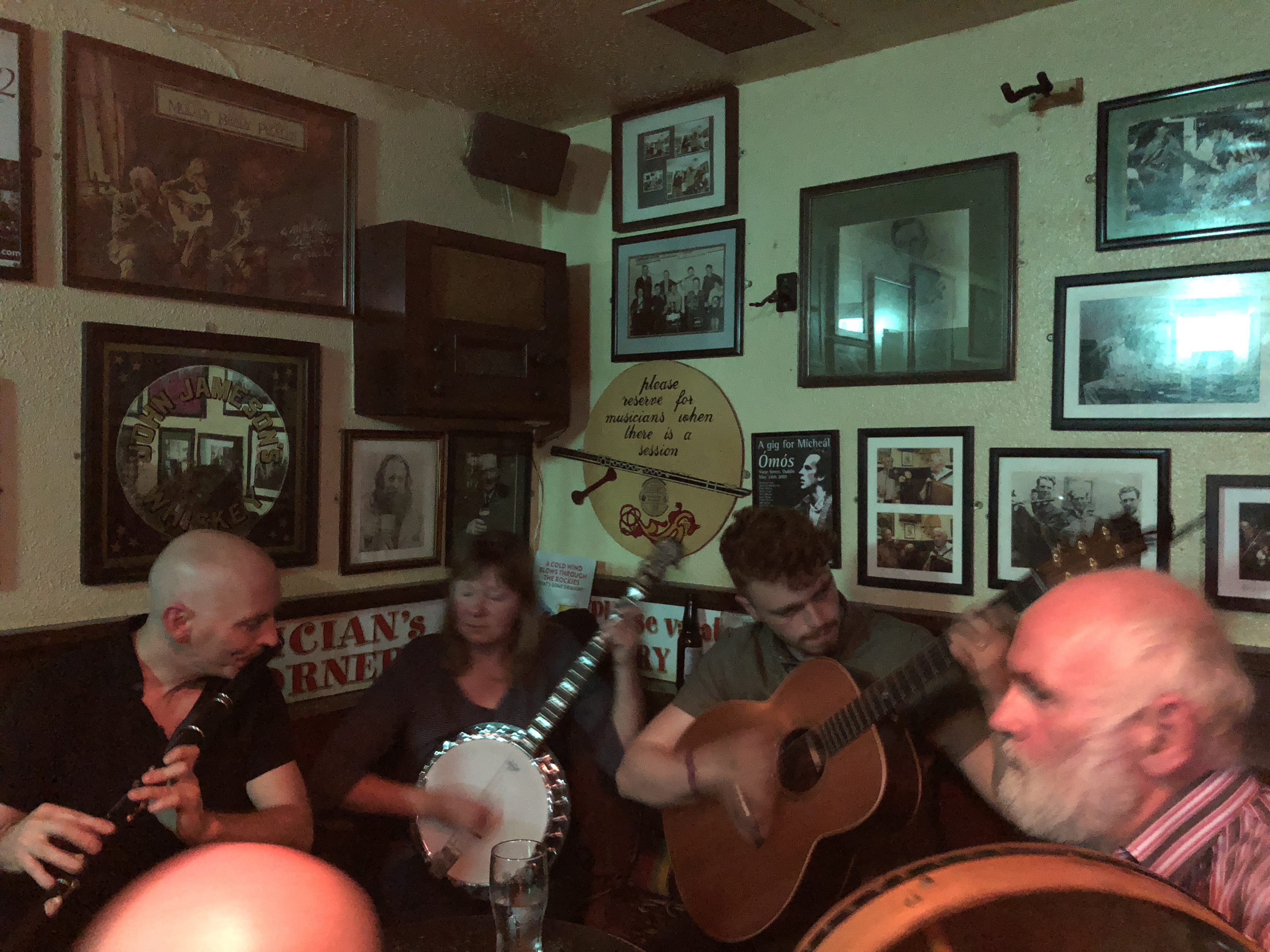 CE9690E9-5461-442C-A773-6D55AE39BFF5